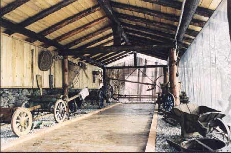 La Costruzione esterna al Museo con gli Aratri